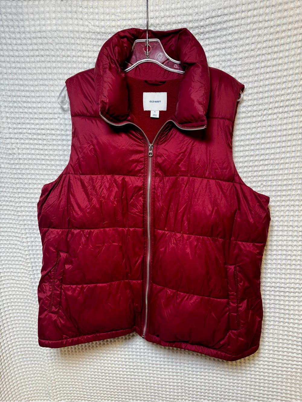 Old Navy Women's Size XL Burgundy Red Fleece Lined Quilted Puffer Vest